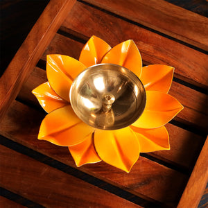Aksharveda Metallic Flower Diyas (set of 3)